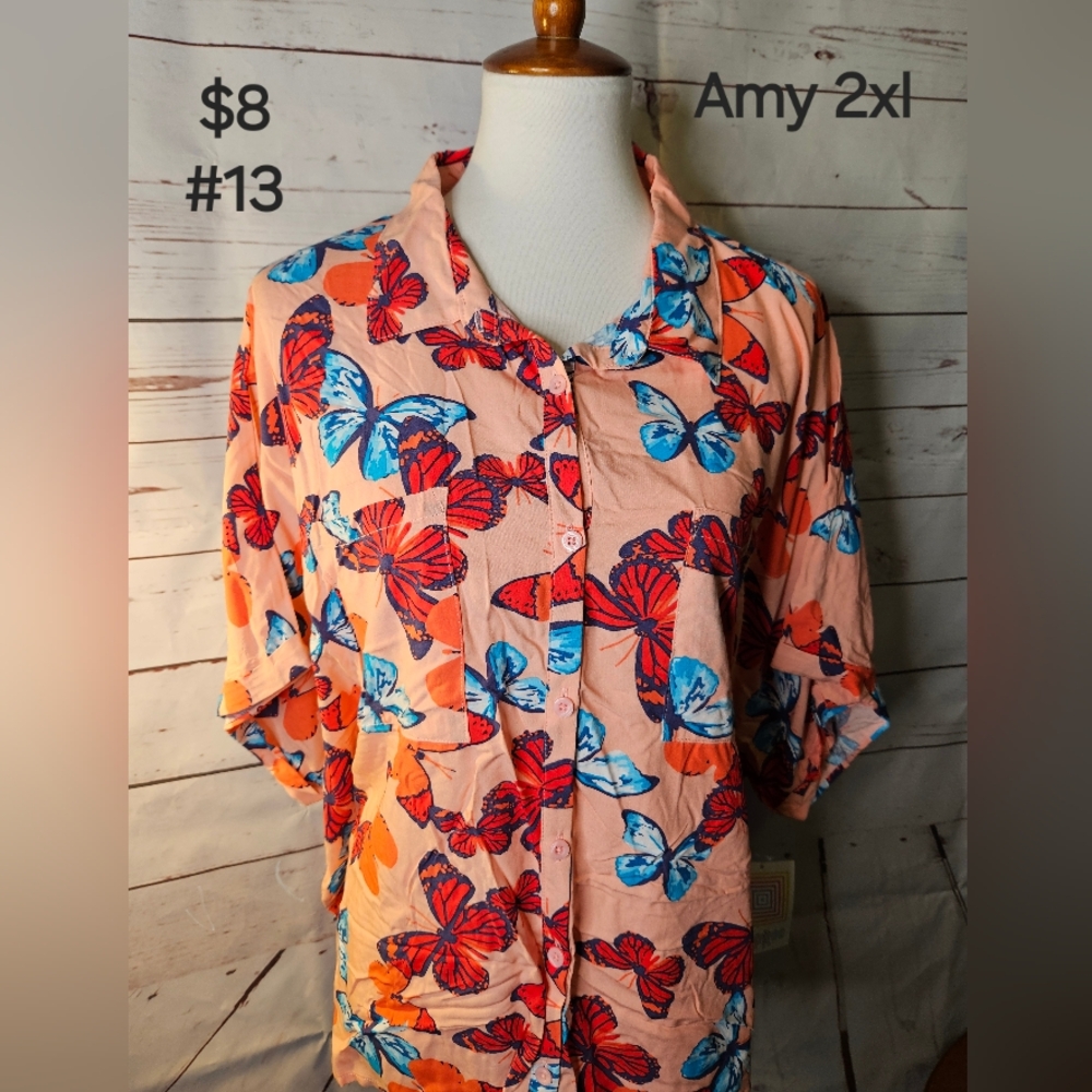 Women's Butterfly Print Top - Multicolor